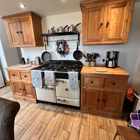 Spaniel Cottage With Views Of Ham Hill, Stoke Sub Hamdon Martock ภายนอก รูปภาพ